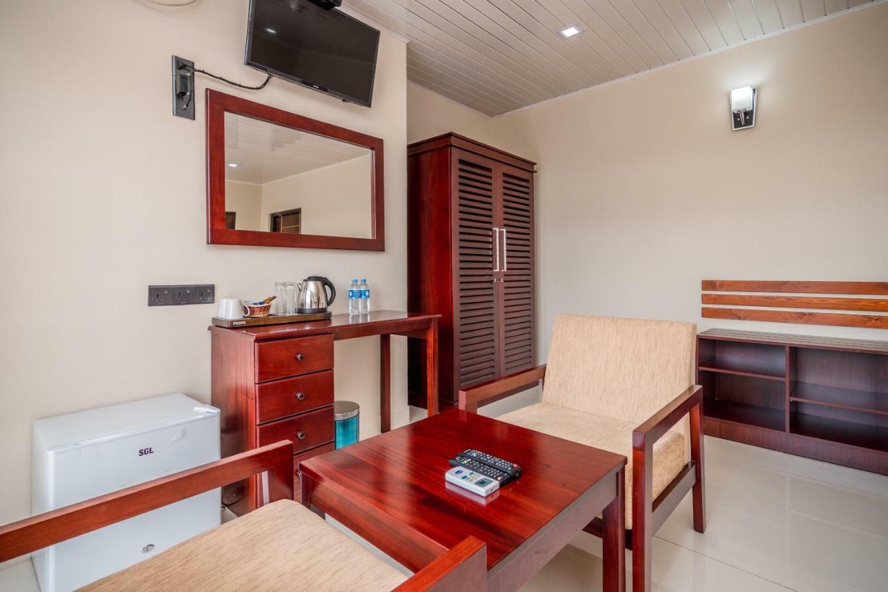 Hotel Janora Hills à Kandy Extérieur photo