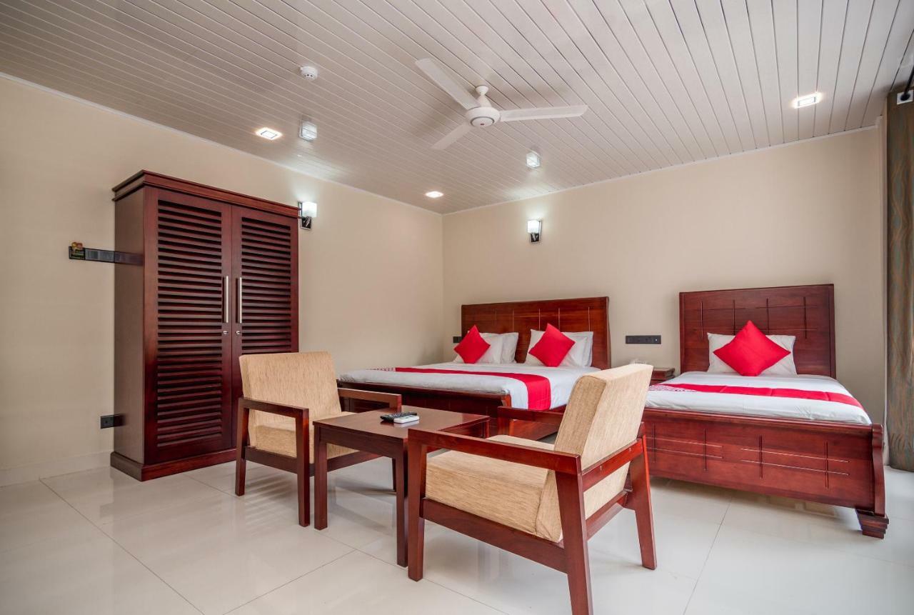 Hotel Janora Hills à Kandy Extérieur photo