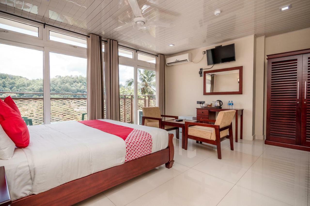 Hotel Janora Hills à Kandy Extérieur photo