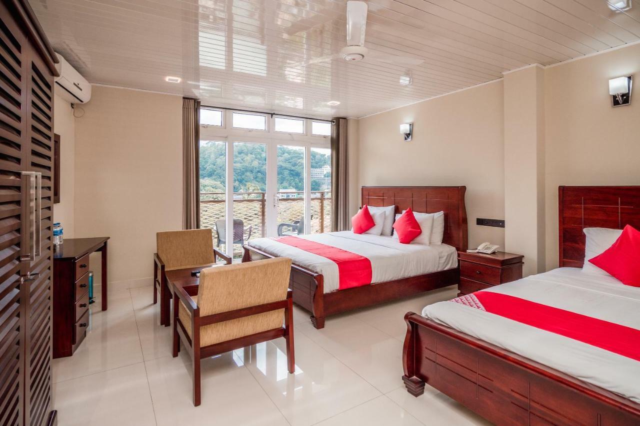 Hotel Janora Hills à Kandy Extérieur photo